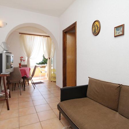 Apartments By The Sea Novi Vinodolski - 5558 客房 照片