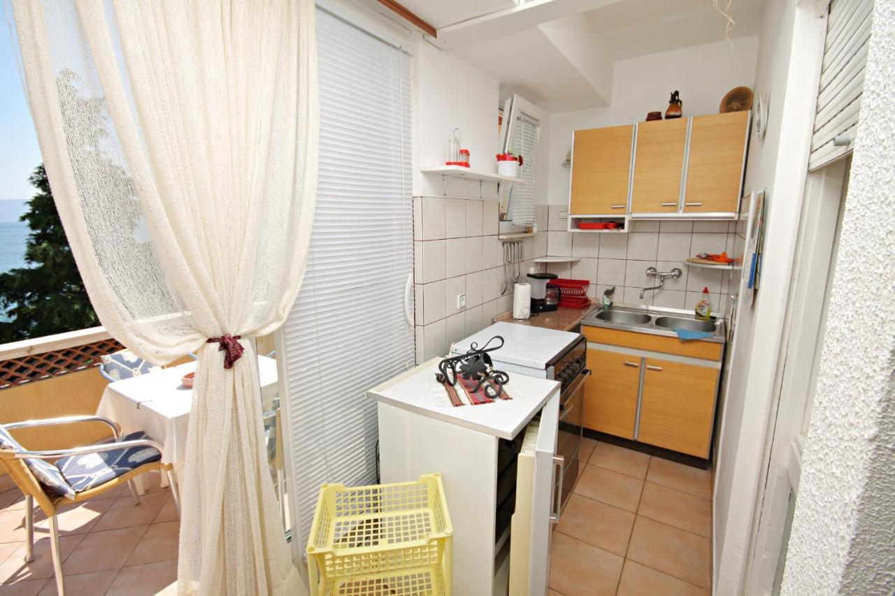 Apartments By The Sea Novi Vinodolski - 5558 外观 照片