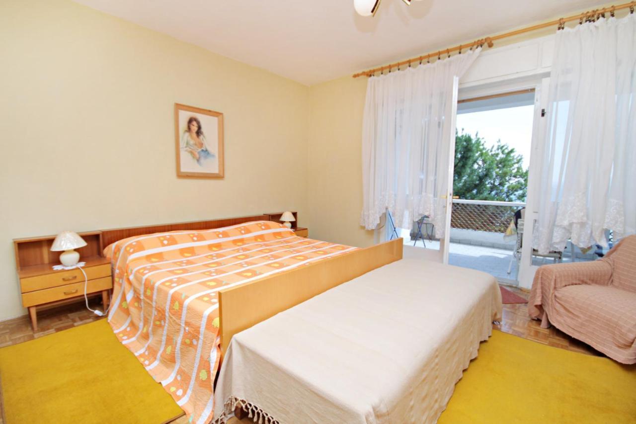 Apartments By The Sea Novi Vinodolski - 5558 外观 照片