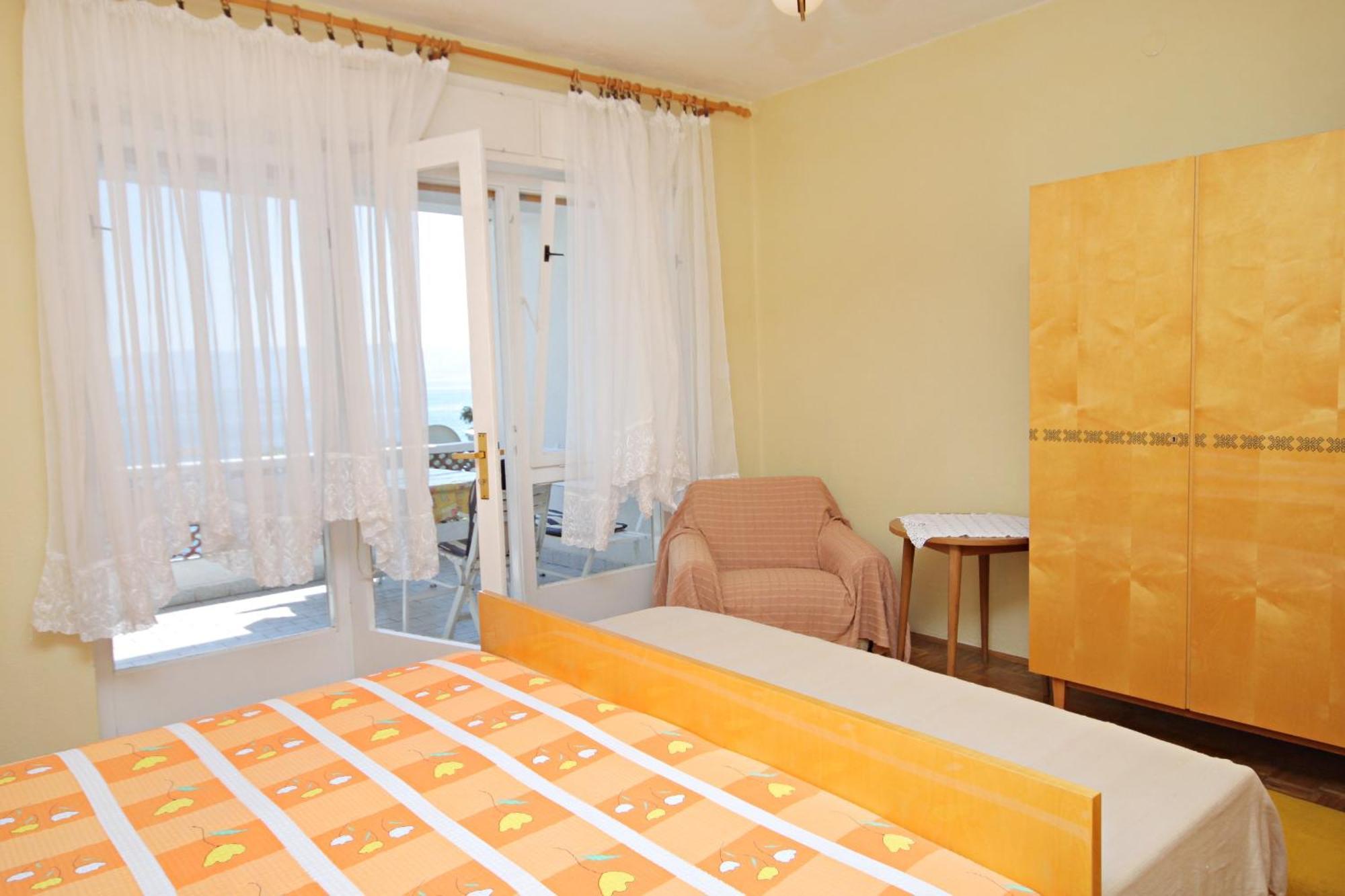 Apartments By The Sea Novi Vinodolski - 5558 客房 照片